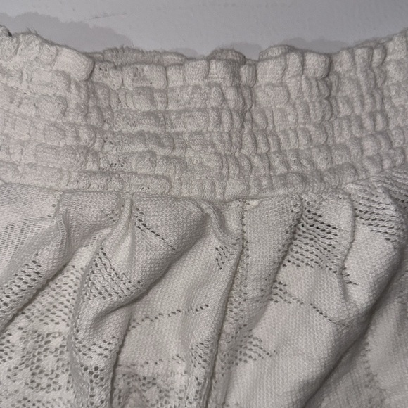 Aerie crocheted shorts cover-up - Picture 4 of 4